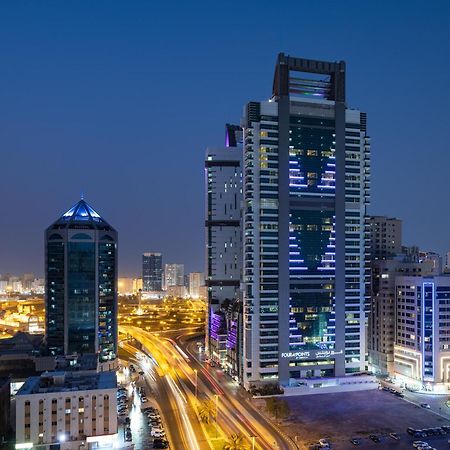 โฟร์ พอยต์ บาย เชอราตัน ชาร์จะฮ์ Hotel ชาร์จาห์ ภายนอก รูปภาพ
